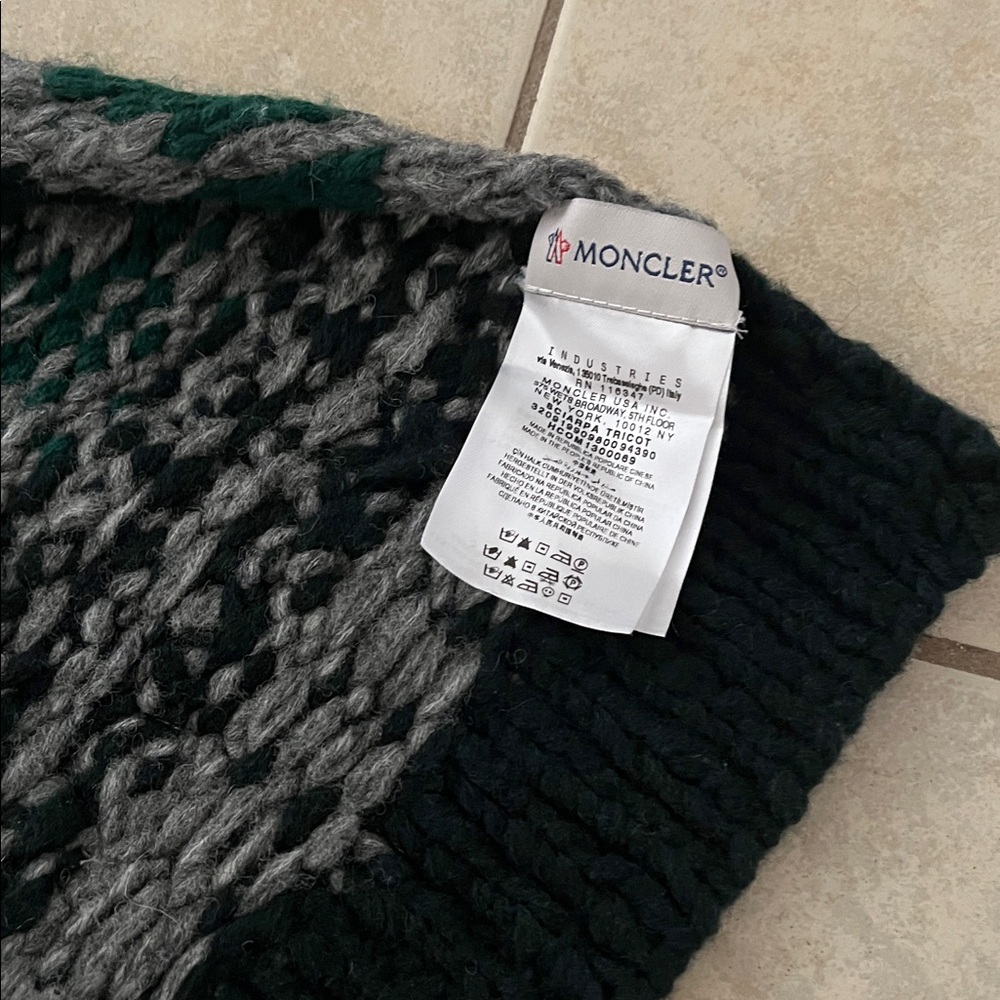 Moncler dark green and gray moncler wool scarf - Picture 5 of 6